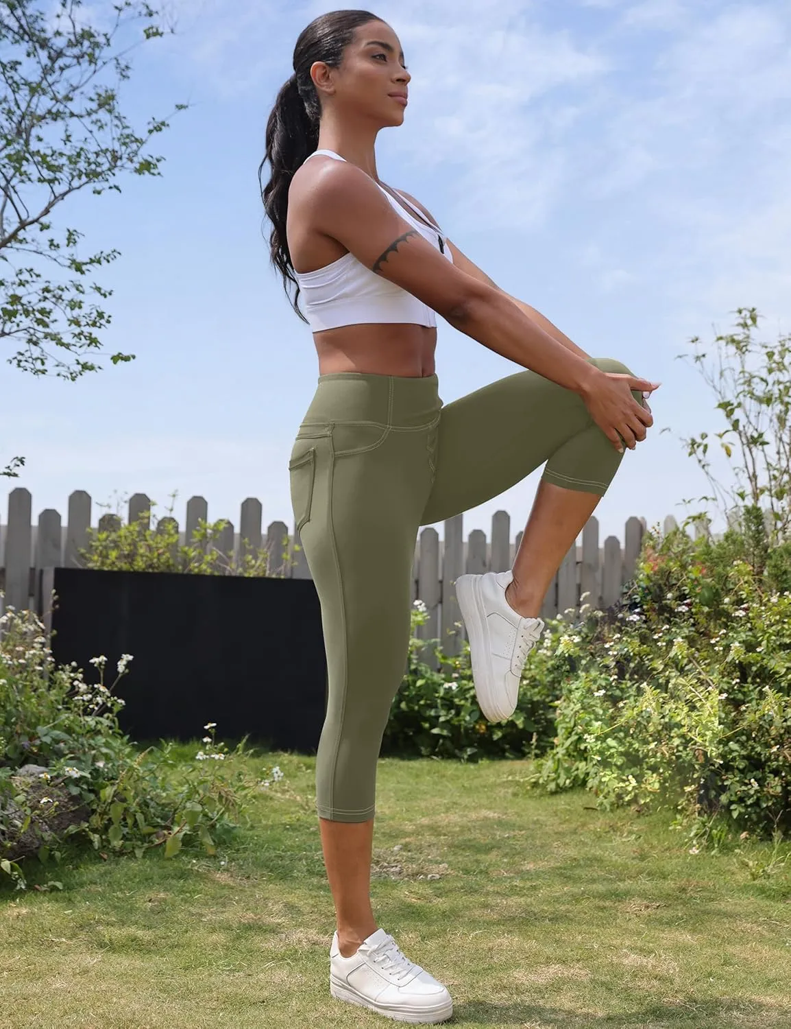 VOOVEEYA Capri Leggings for Women, High Waisted Yoga Pants with Back Pockets Crop Workout Capris Pants